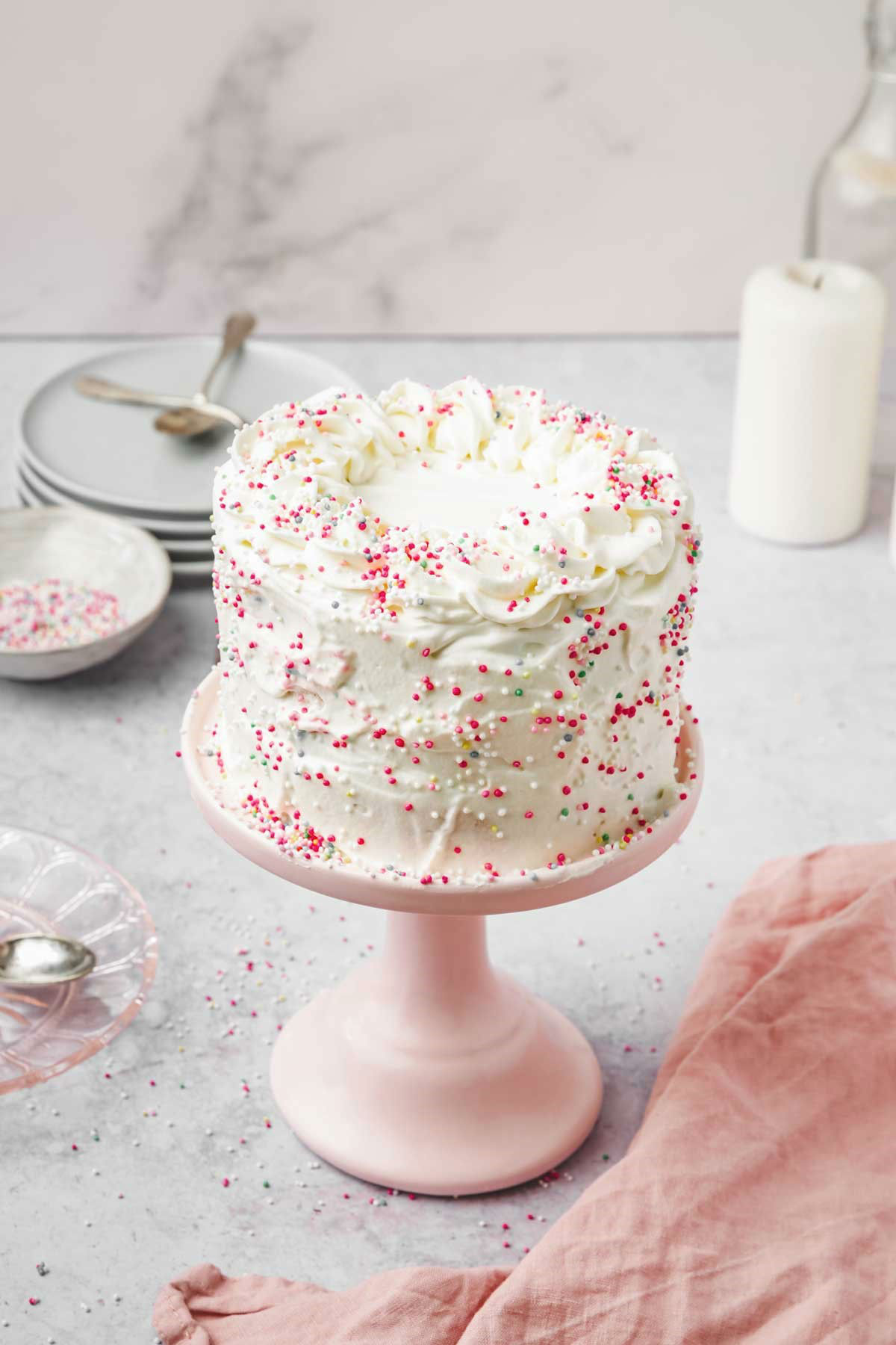 Gâteau aux bananes et son irrésistible glaçage au sucre à la crème